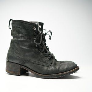 Vera Wang Lavender Black Boots